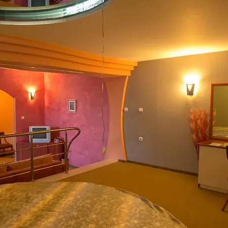Hotel Kapri 3*